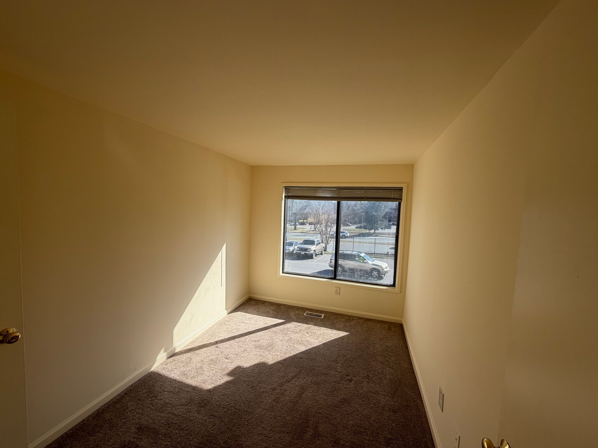 Building Photo - 9709 Docena Dr