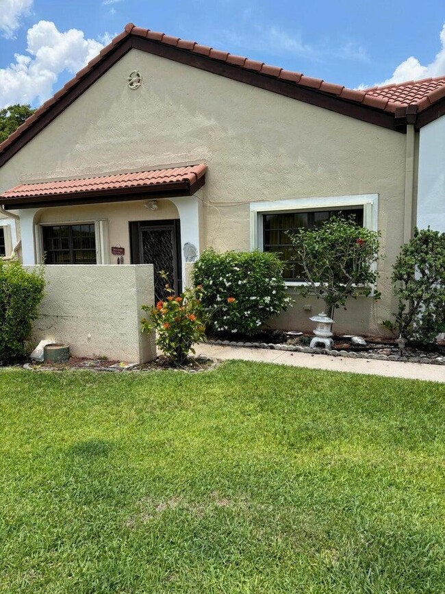 Building Photo - 8398 Mooring Cir