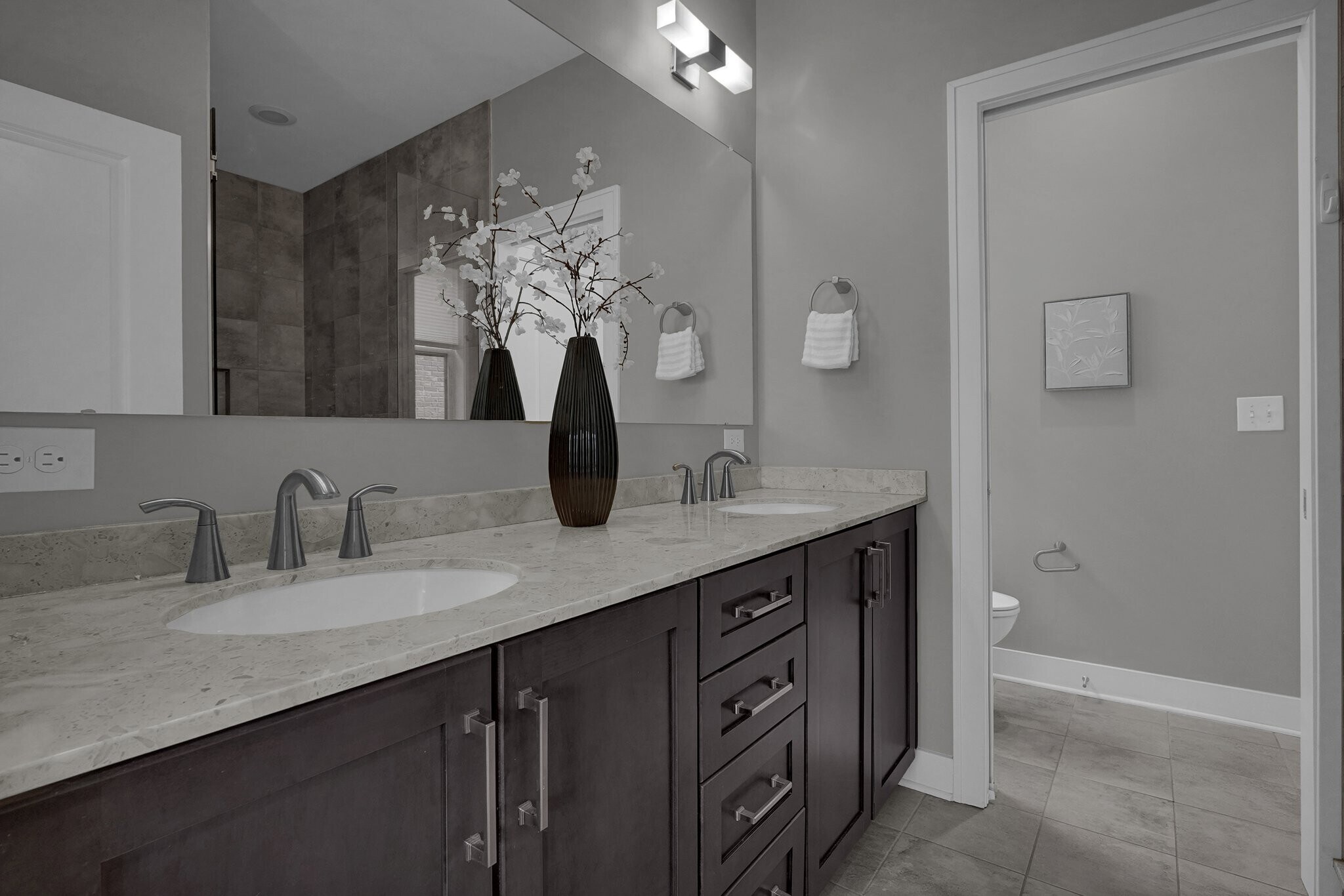 Master Bath - 754 N 6th St