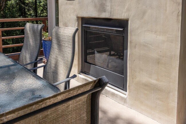 Building Photo - 101 Endlich Dr