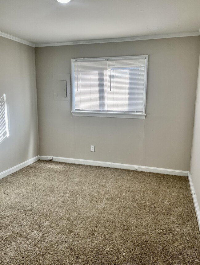 Building Photo - 2703 Wingate Ave