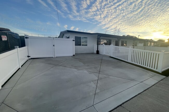 Building Photo - 54 E Prospect St