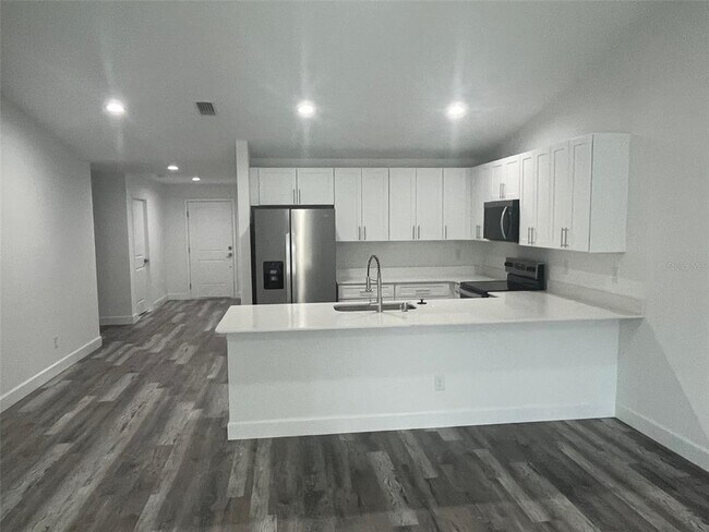 Building Photo - 10037 Amicola St