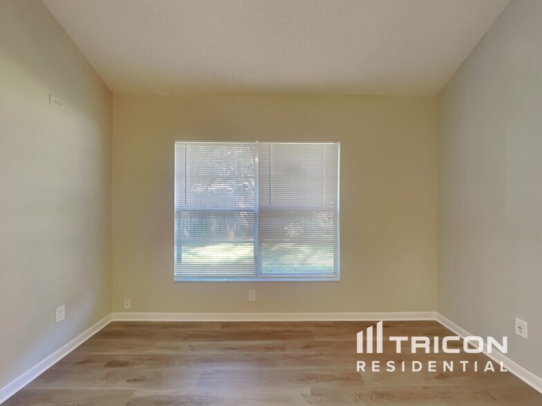 Building Photo - 3206 Shady Glen Cir