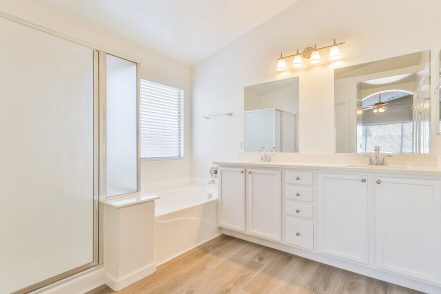 Building Photo - 8544 E Peralta Ave