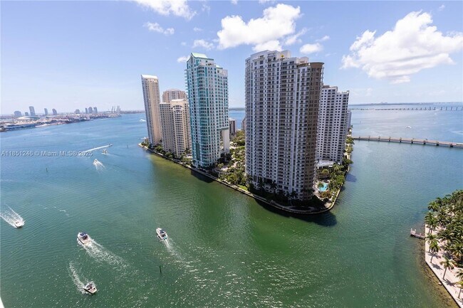 Building Photo - 300 Biscayne Blvd Way