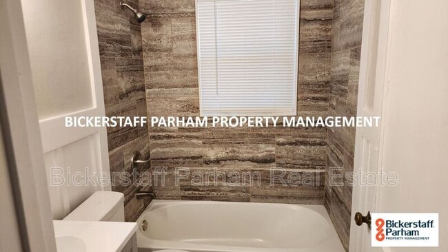 Building Photo - 3923 Trask Dr