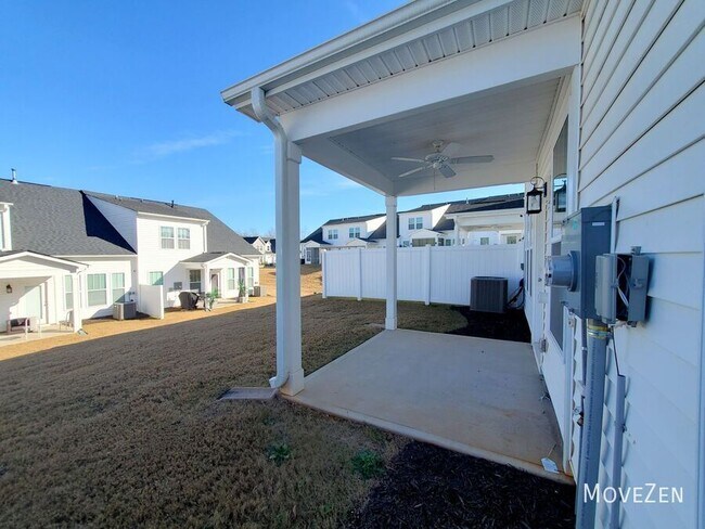 Building Photo - 210 Woodhouse Wy