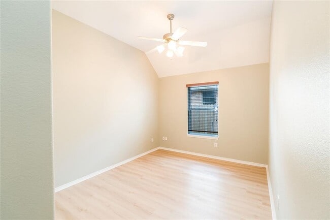 Building Photo - 11516 Sunny Creek Ln