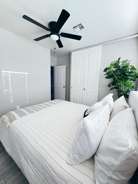 Building Photo - 217 N Morris