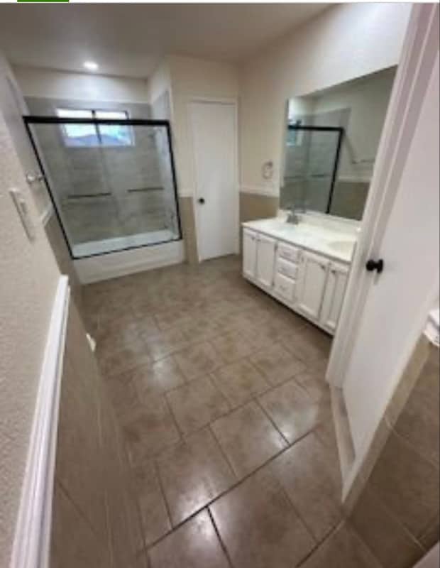Building Photo - 13705 Lothian Dr