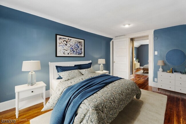 Building Photo - 32 Edgewood Rd