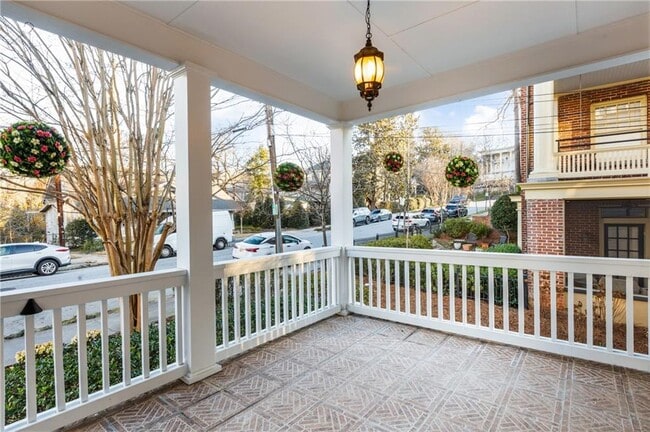 Building Photo - 71 17th St NE