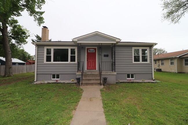 Primary Photo - Spacious home for rent!