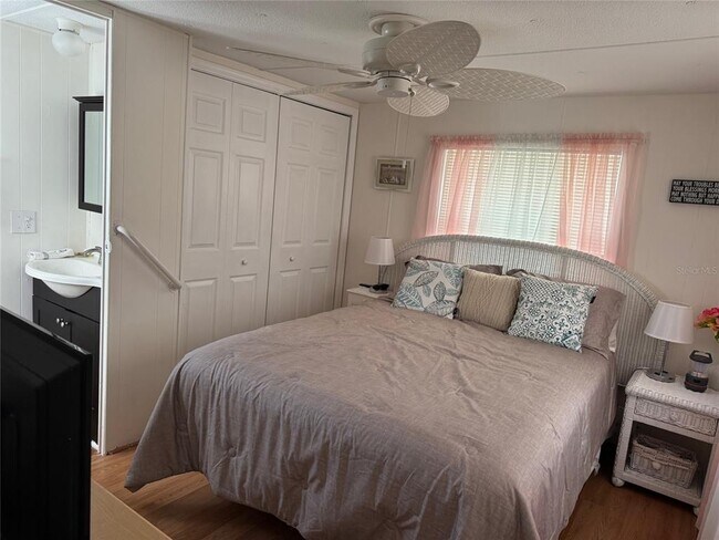 Building Photo - 714 Locarno Dr