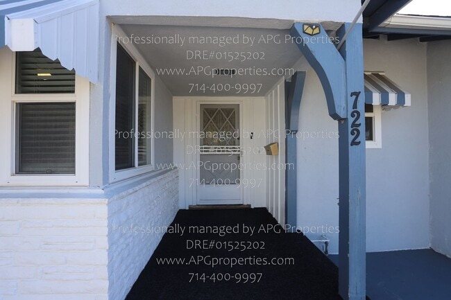 Building Photo - 722 S Hacienda St