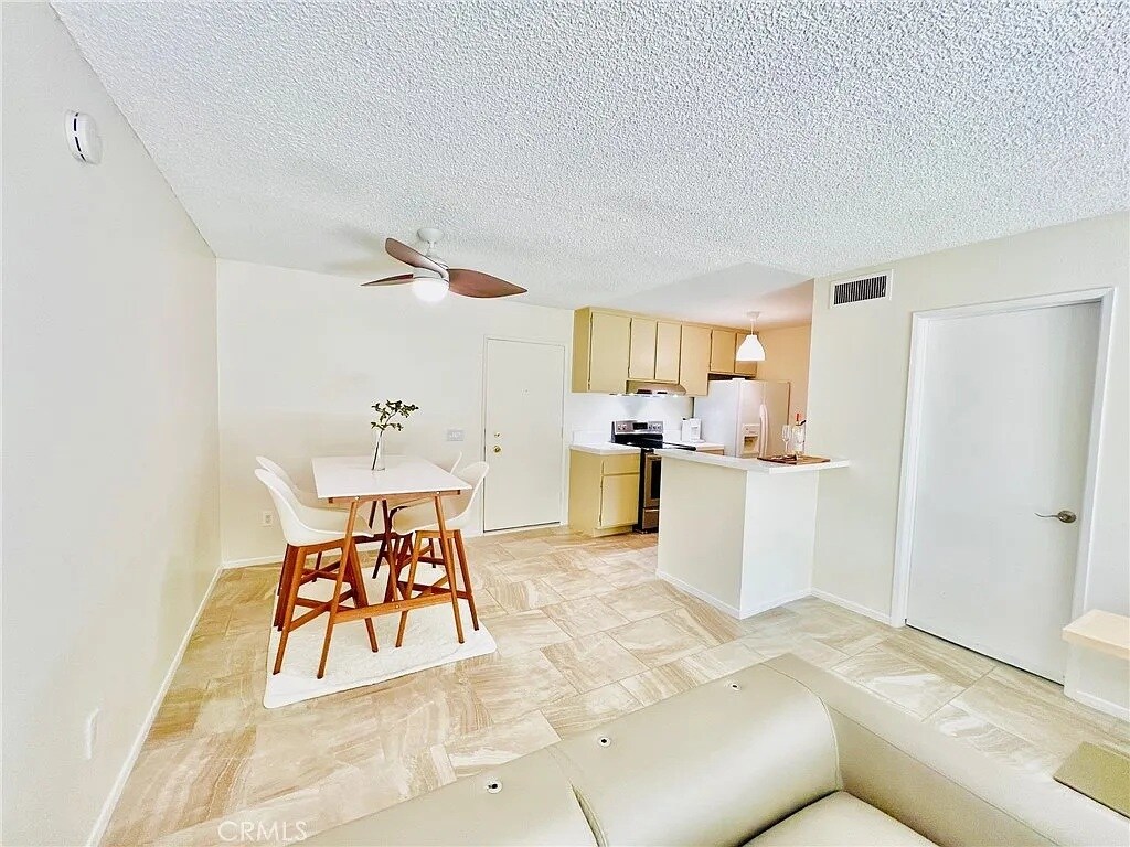 Building Photo - 23515 Lyons Ave