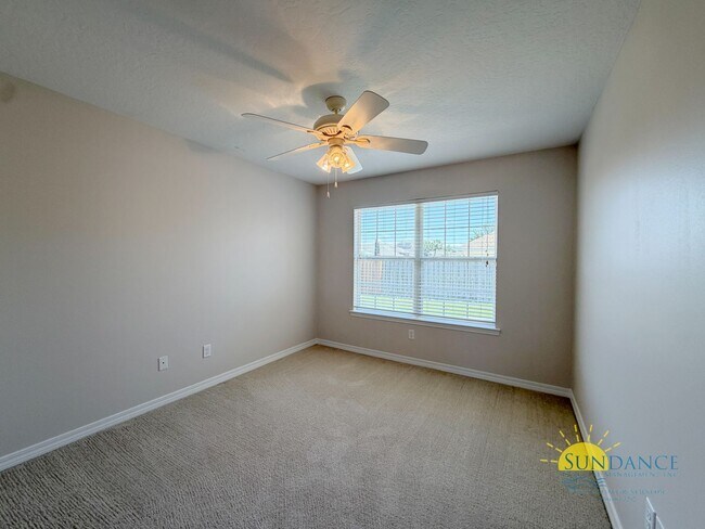 Building Photo - Updated 3BR Home in Gated Bridgeport Colony Near Hurlburt & Eglin AFB!