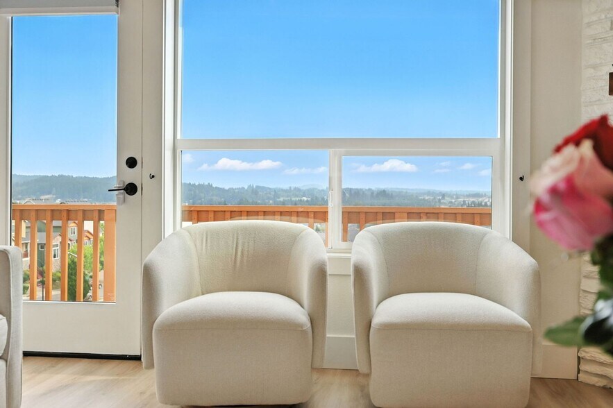 Building Photo - 15004 SE Shaunte Ln