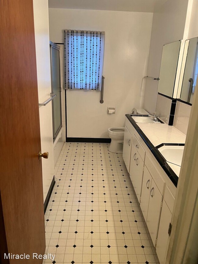 Building Photo - 3 br, 2 bath House - 3649 North 9th Street