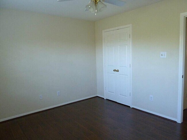 Building Photo - 22554 Bristolwood Ct