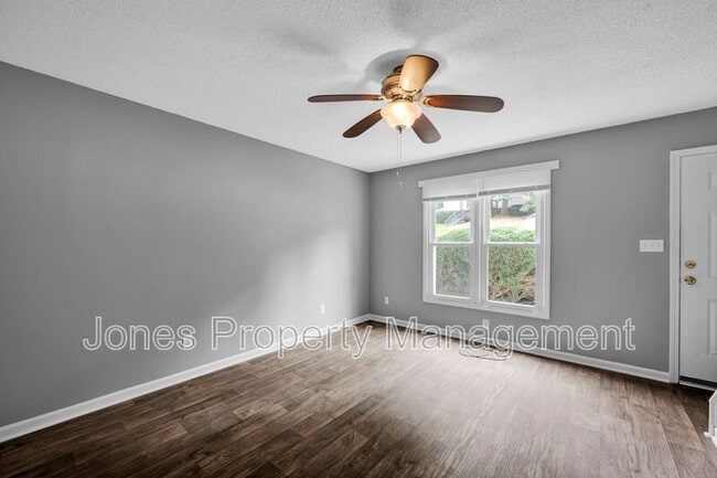 Building Photo - 2672 White Oak Ln