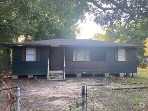 Building Photo - Gulfport 4 Bedroom
