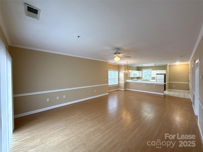 Building Photo - 9068 Meadow Vista Rd