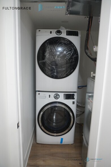 Building Photo - 4636-38 N. Hamilton