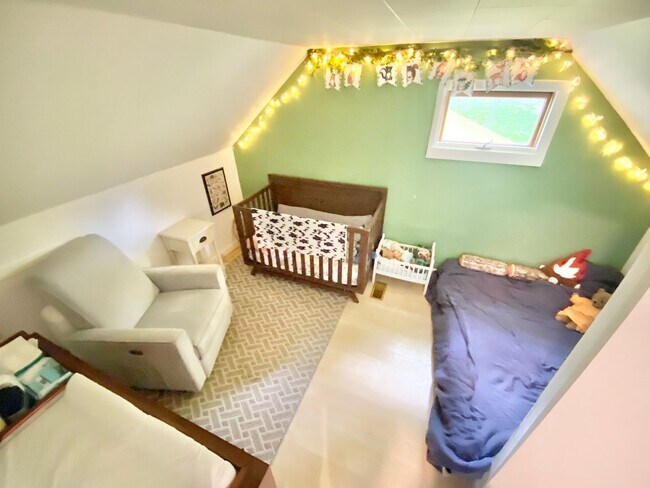 Building Photo - 4 Bedroom Home in South Burlington VT Avai...