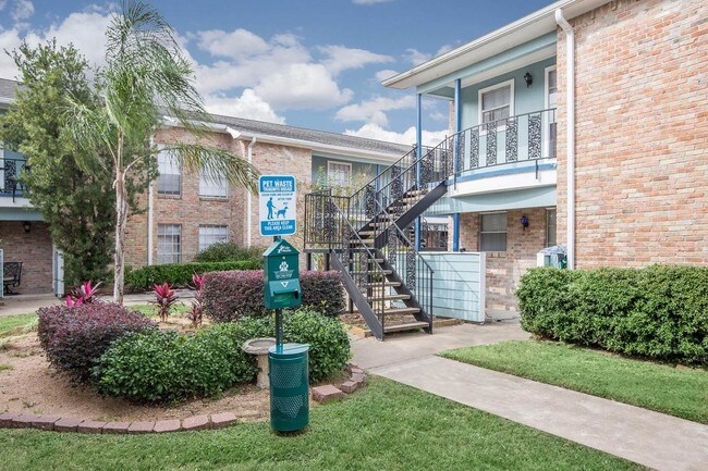 Aero On Upper Bay Apartments Houston Tx Apartment Finder