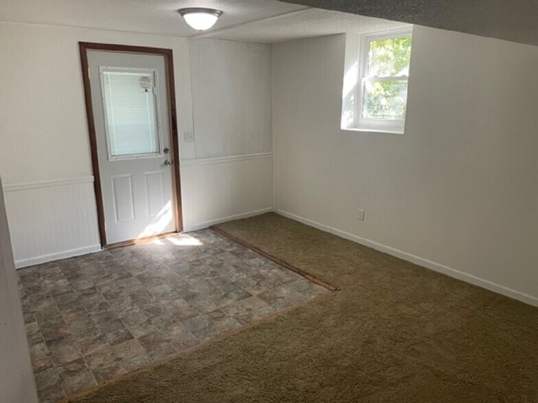 Building Photo - 401 Rhode Island Ave S