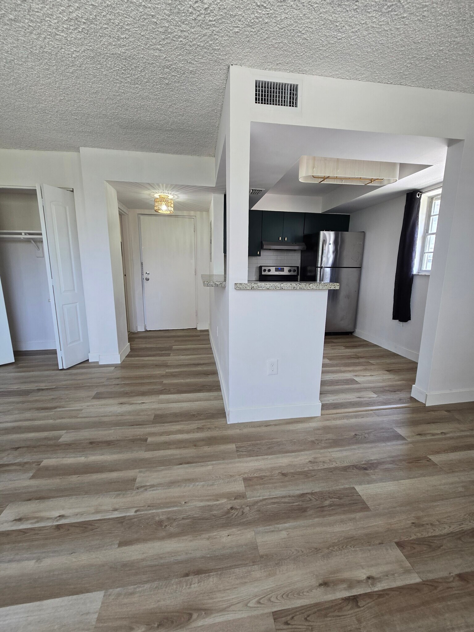 Building Photo - 7900 Tatum Waterway Dr