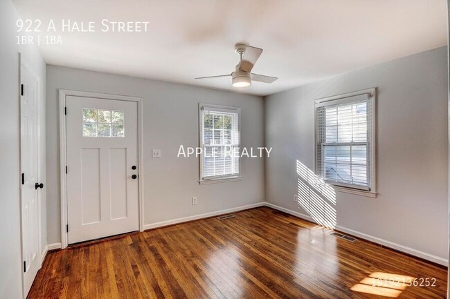 Building Photo - 922-A Hale St - Available April 1st