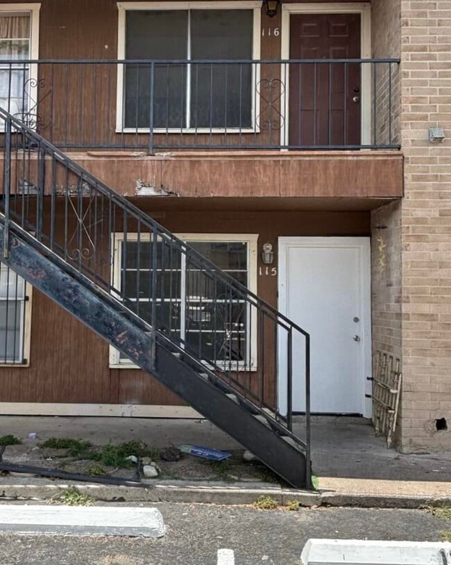 Building Photo - 4902 Marcella Ave