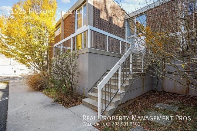 Building Photo - 11525 Hickory Cluster