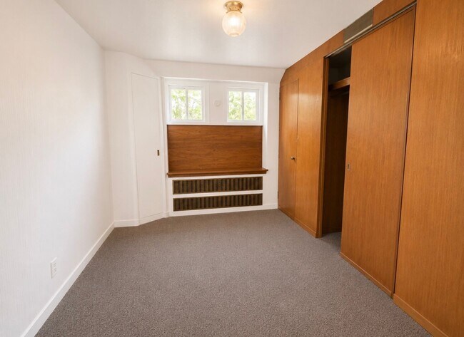 Building Photo - 144 Sumner Ave