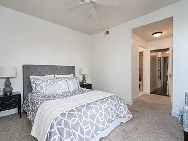 Building Photo - Pacifica Del Mar Highlands - 2 Bedroom 2 Bathroom Retreat