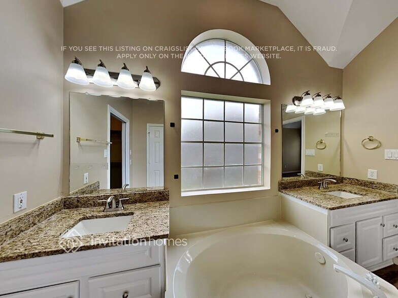 Building Photo - 3831 Princeton Park Ct