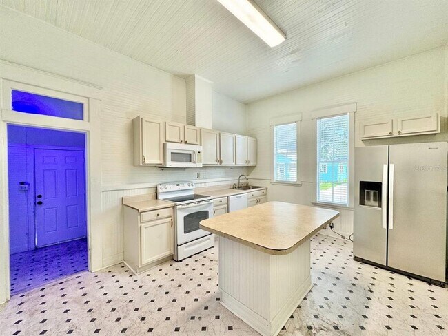 Building Photo - 2708 N 19th St