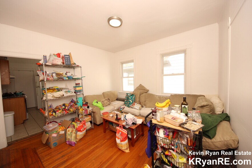 Building Photo - 23 Aldie St
