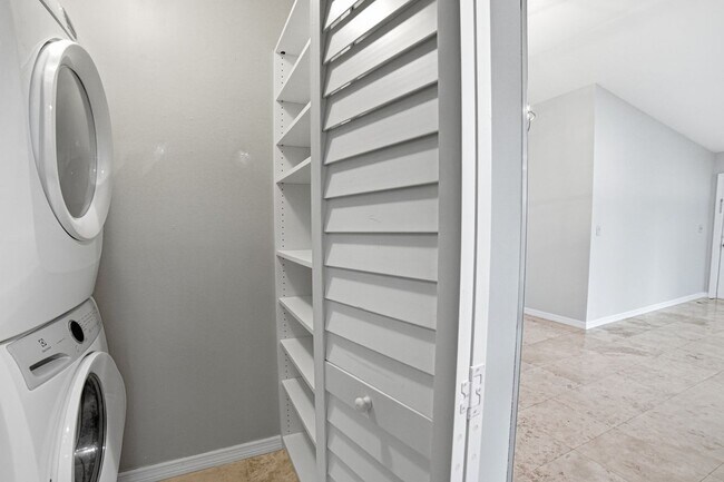 Building Photo - 11600 Timbers Way