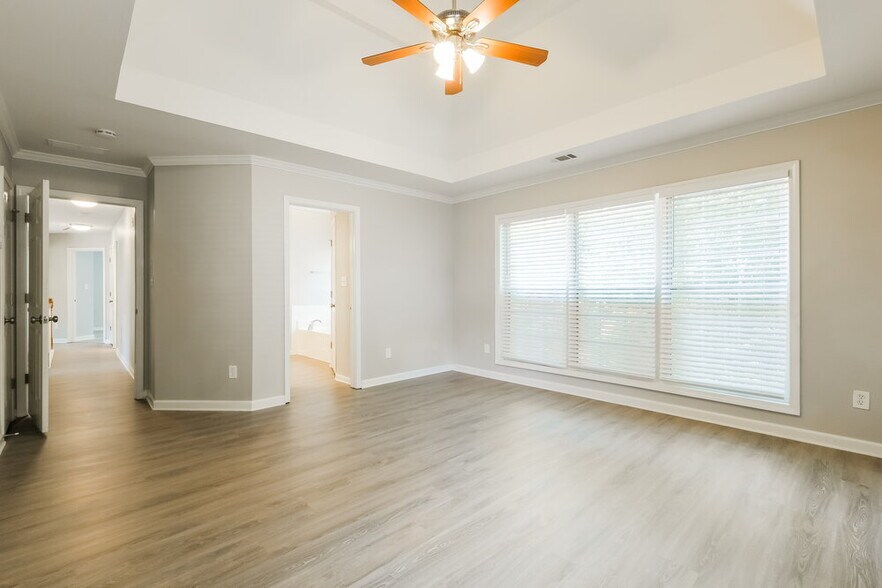 Building Photo - 802 Pinder Point Ct