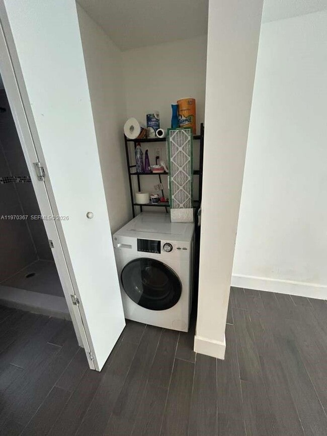 Building Photo - 1519 Pennsylvania Ave