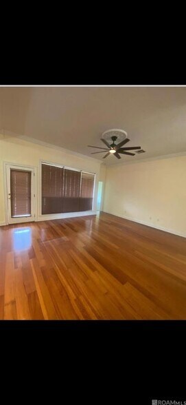 Building Photo - 17025 Glenwood Springs Dr