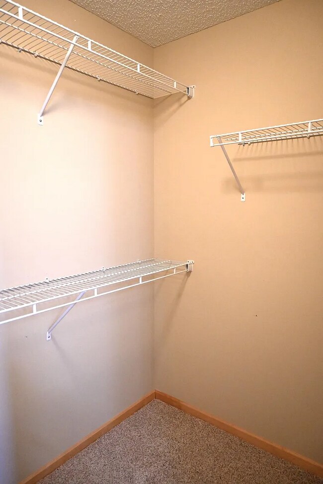 Building Photo - 4725 Victor Path