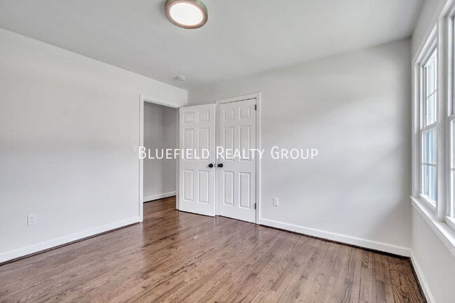 Building Photo - 603 Creighton Dr