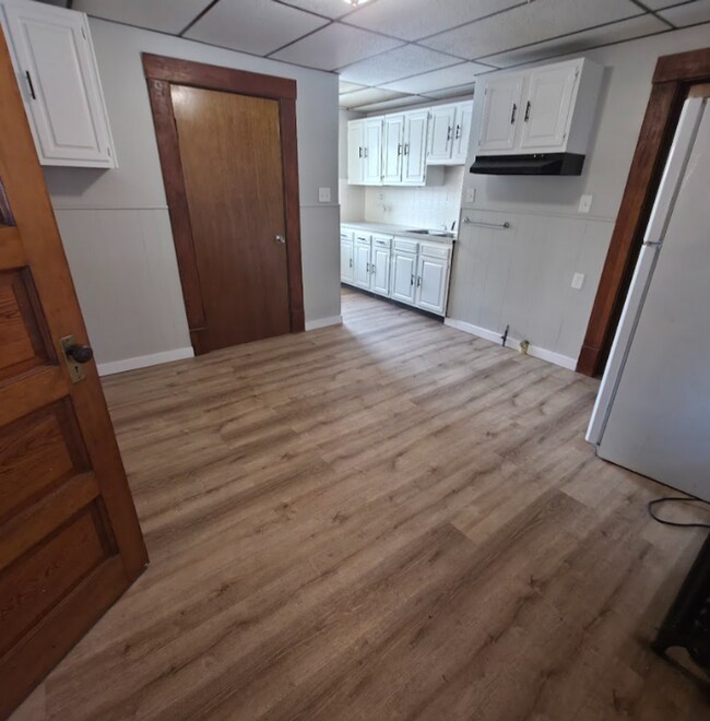 Building Photo - 1378 E 187th St