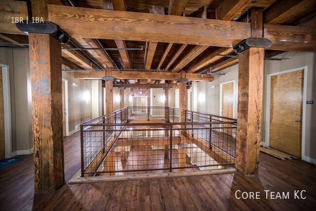 Building Photo - 1 Bedroom Loft For Rent in the River Market