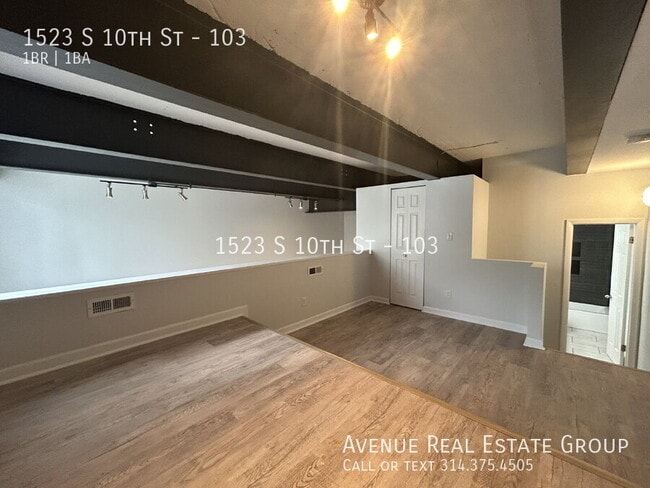 Building Photo - 1523 S 10th St